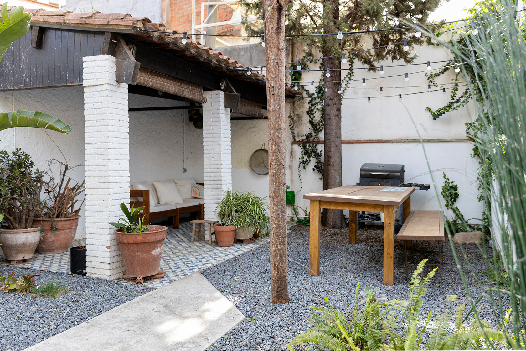 Houzz в саду: Тотальная реконструкция узкого сада