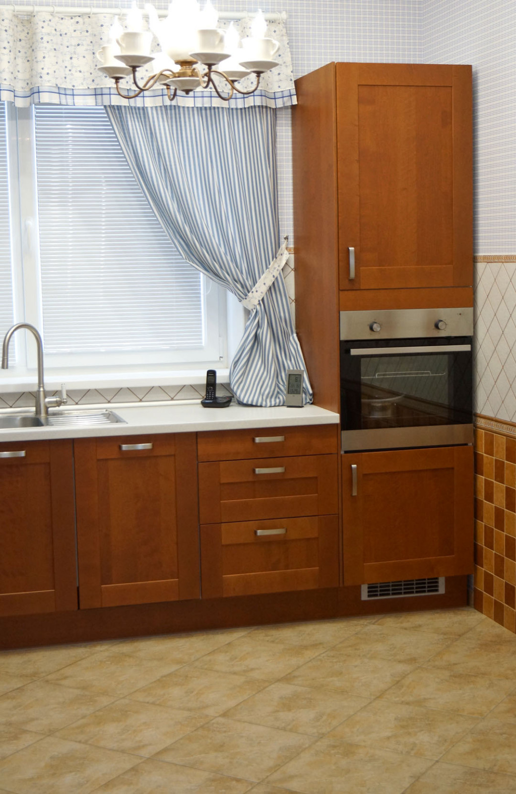 Дом в терракотовых тонах