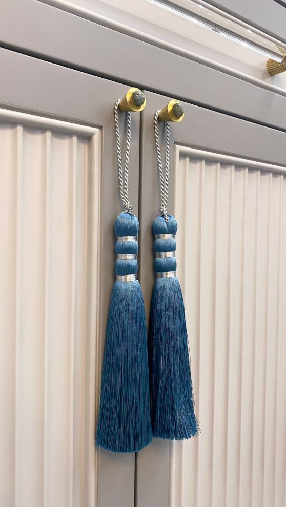 Обложка проекта: Кисточки - мебельная фурнитура