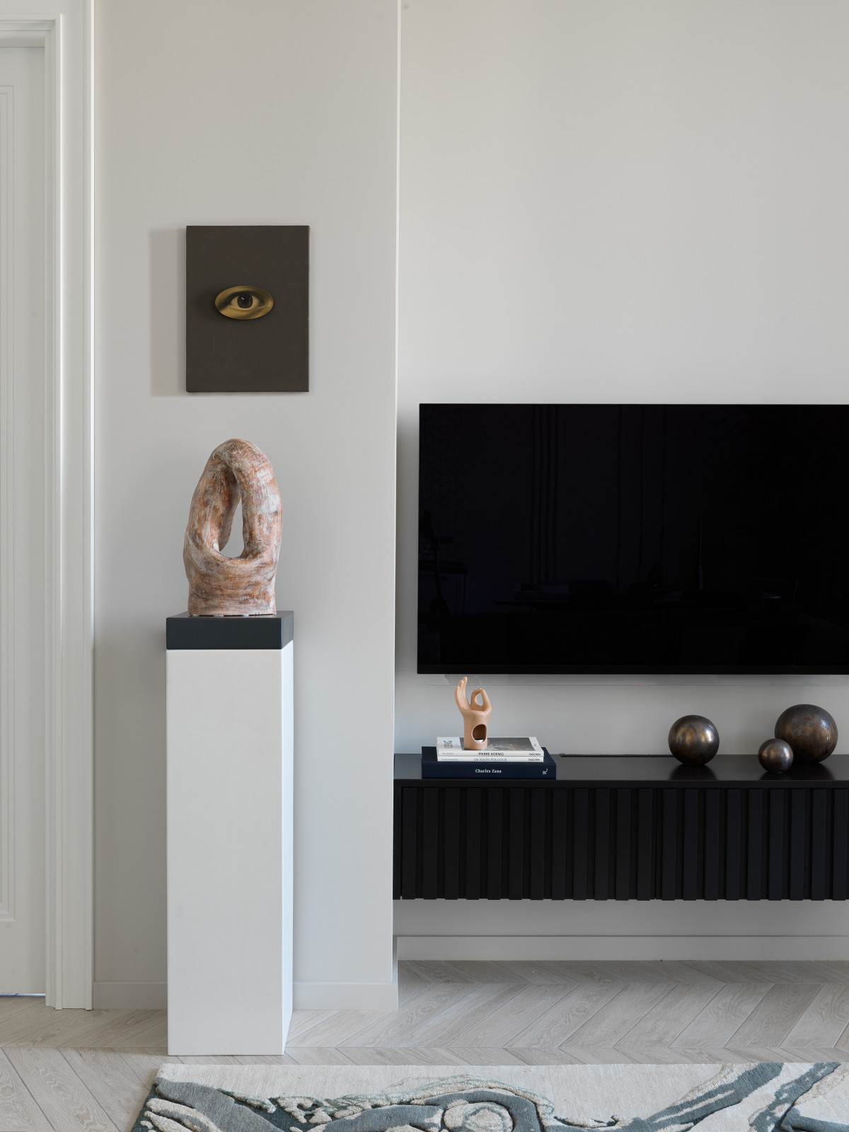 Лаконичная квартира в ЖК "Пресня Сити"