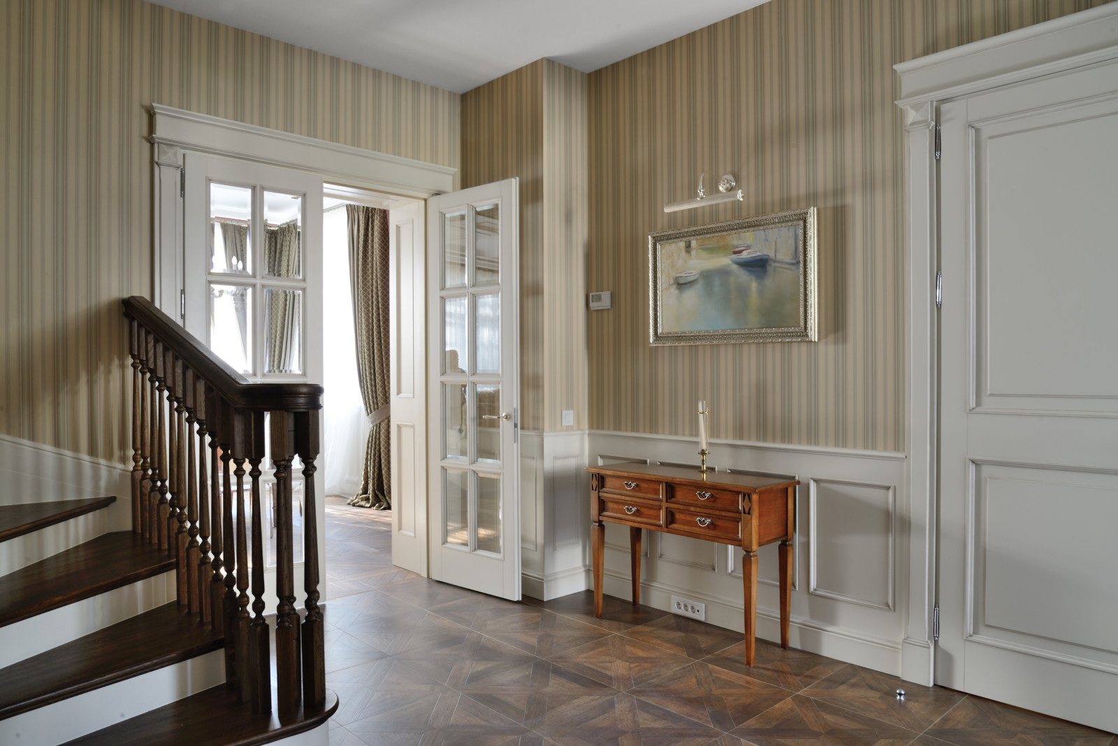 интерьеры дома в поселке Новогорск