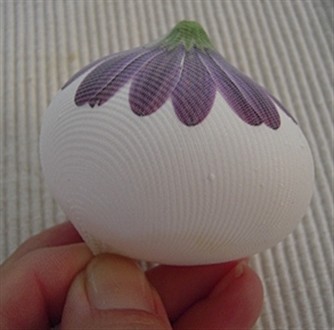 Своими руками: Пасхальные яйца, окрашенные ягодами и цветами