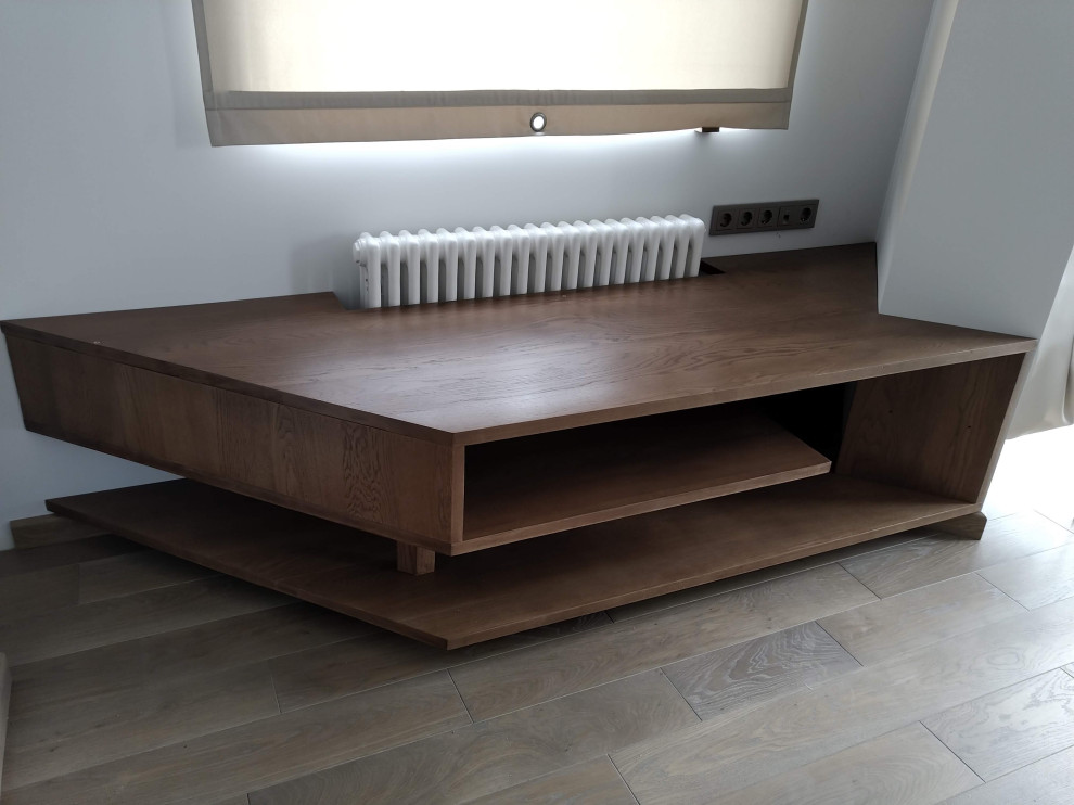 Тумба для телевизора и музыкальной техники