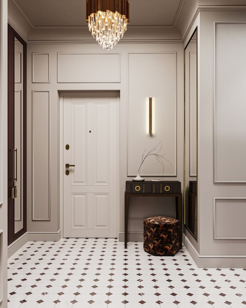 Прихожая и холл с каменными порталами