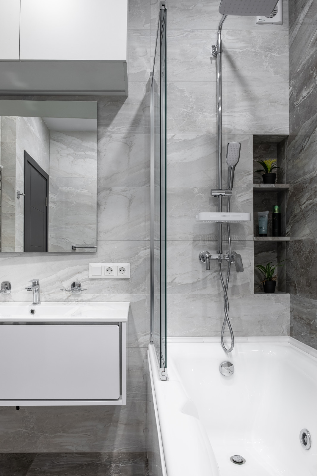 Квартира в цвете антрацит