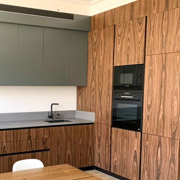 Современная кухня из шпона Палисандр