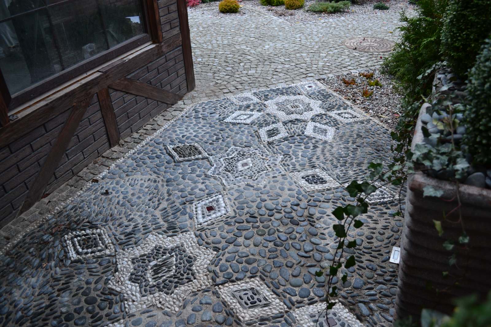 Обложка проекта: Декор в малых садах