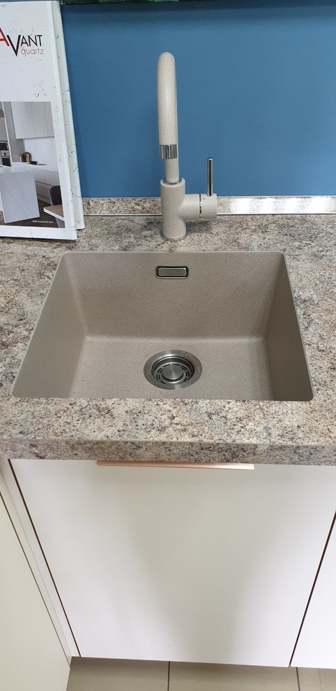 Обложка проекта: кухня Ханна