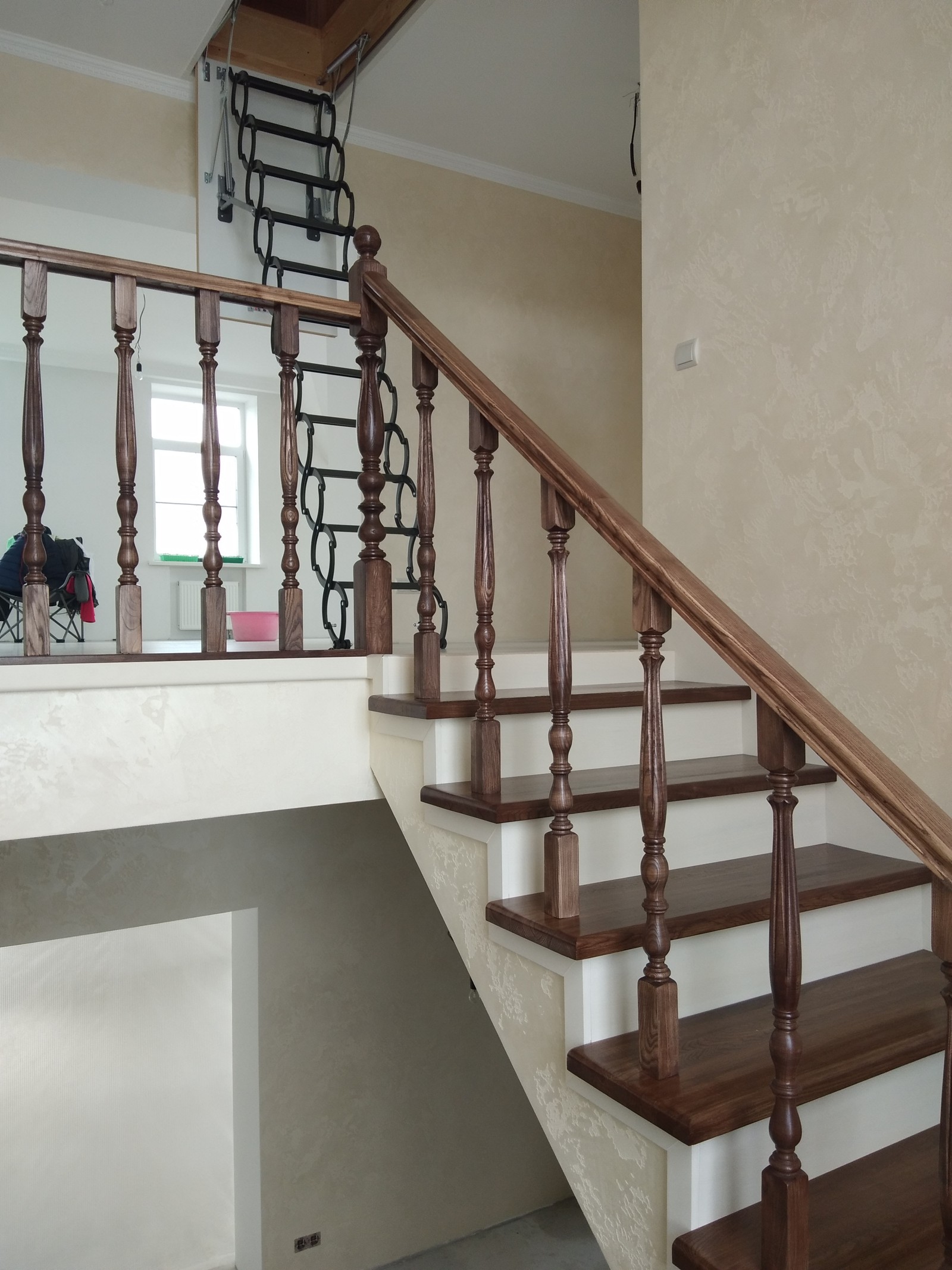 Лесница из ясеня