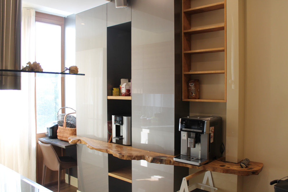 Как располагать ящики и технику на кухне.