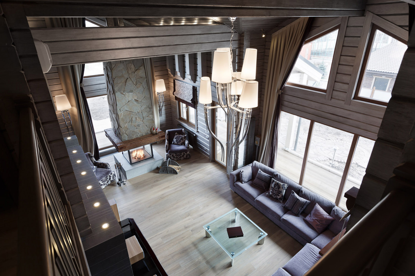 Обложка проекта: Открытый камин в доме