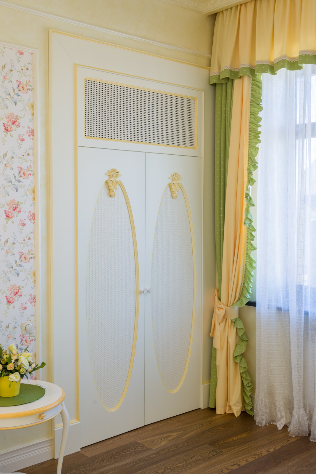 Интерьер дома в классическом стиле (500 кв м)