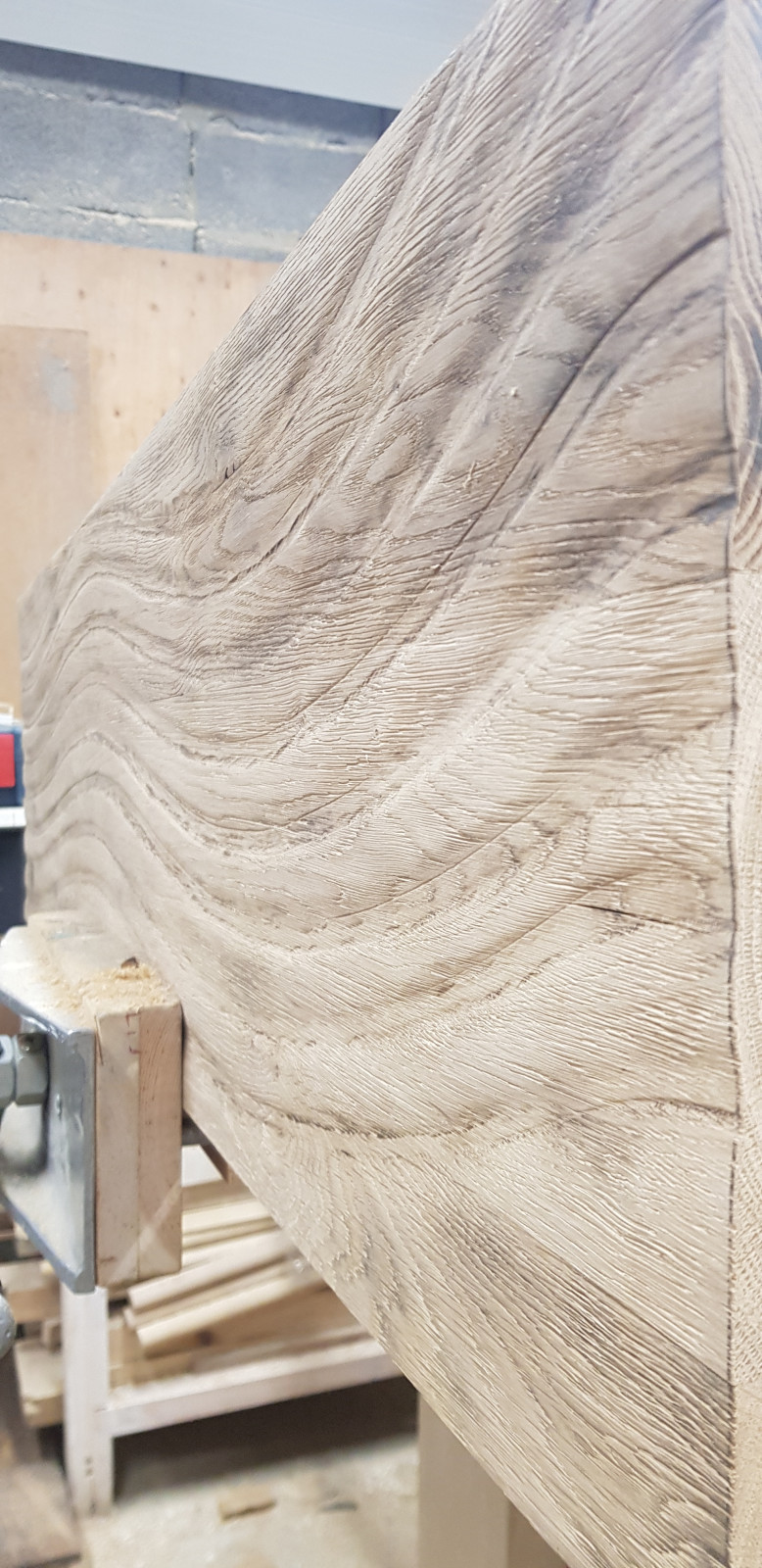 Обложка проекта: лестница из дуба