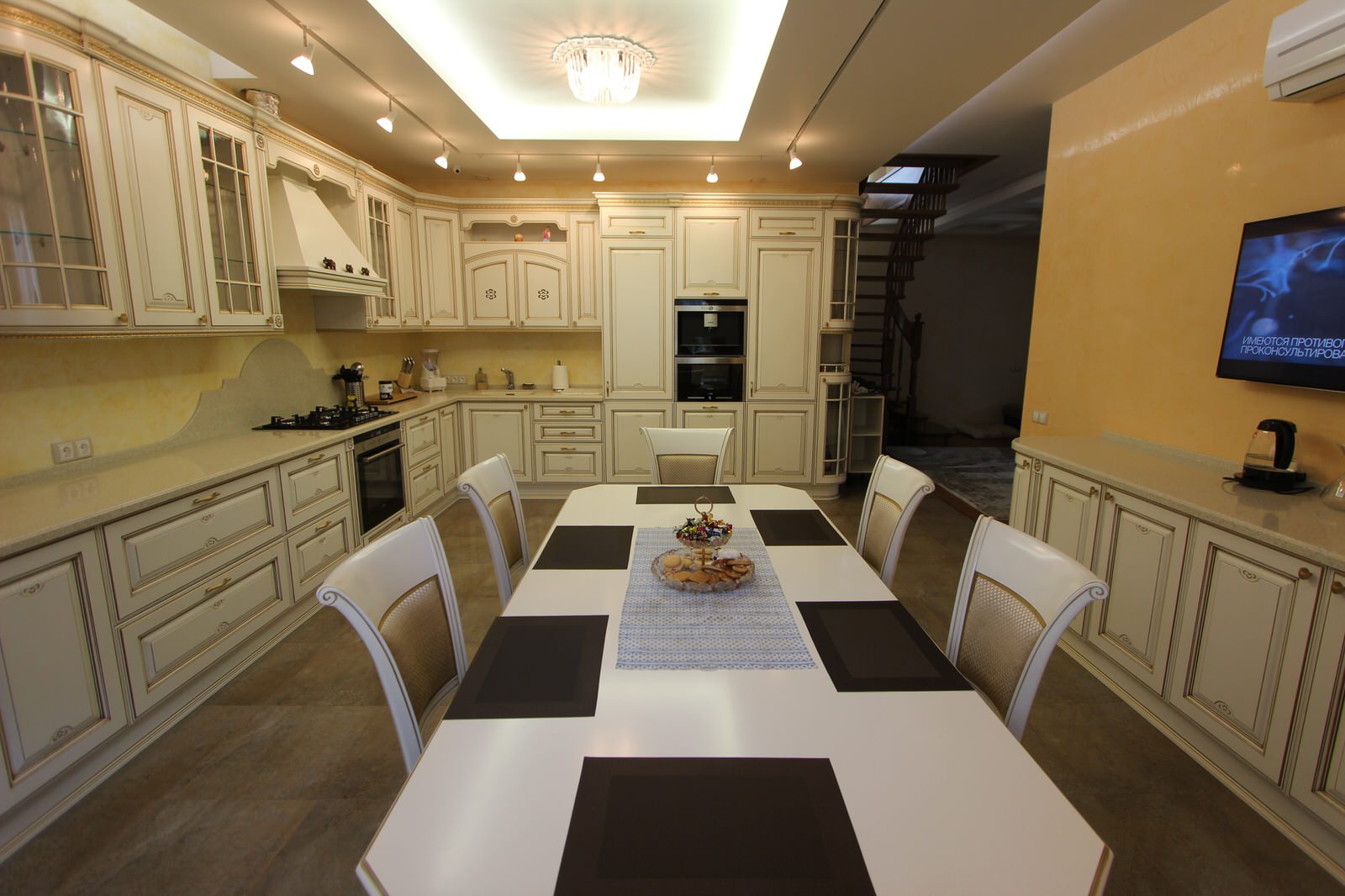 Кухня-столовая "Олимпия"