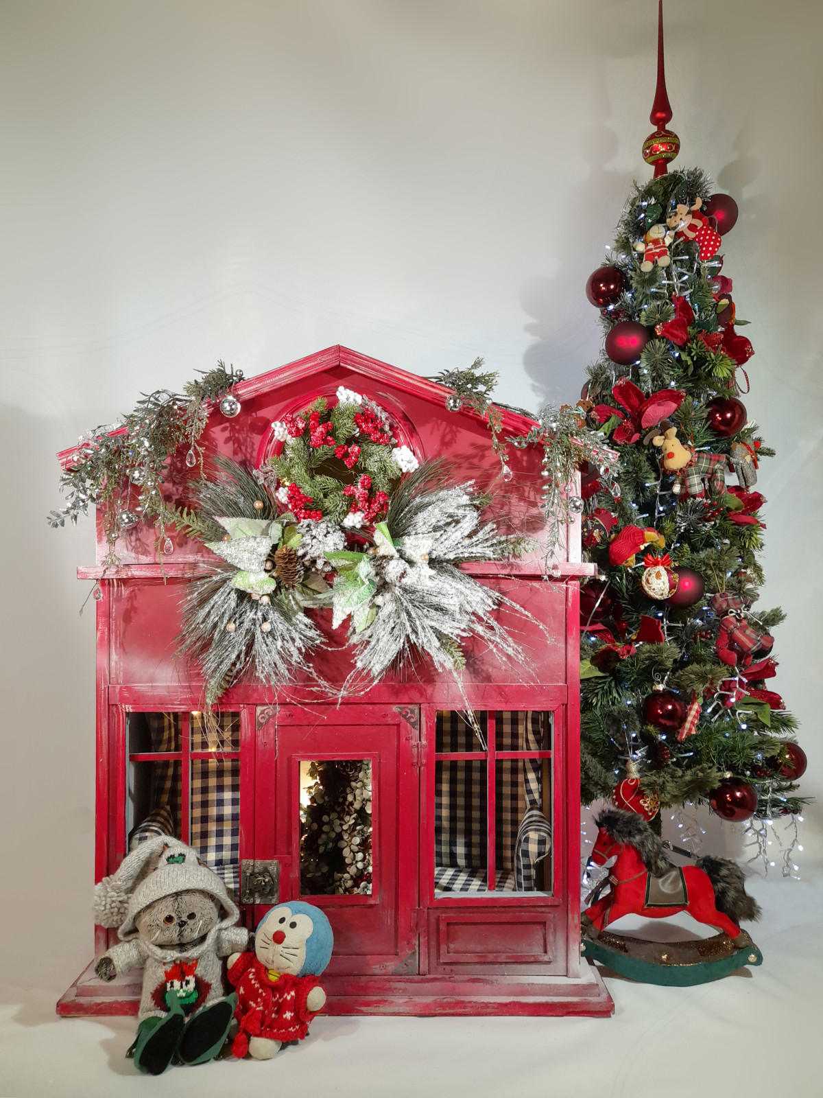 Рождественский домик для игрушек