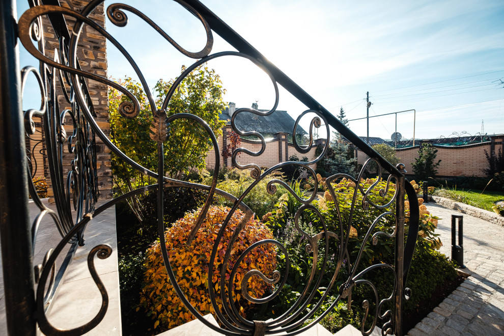 Сад с подпорными стенами