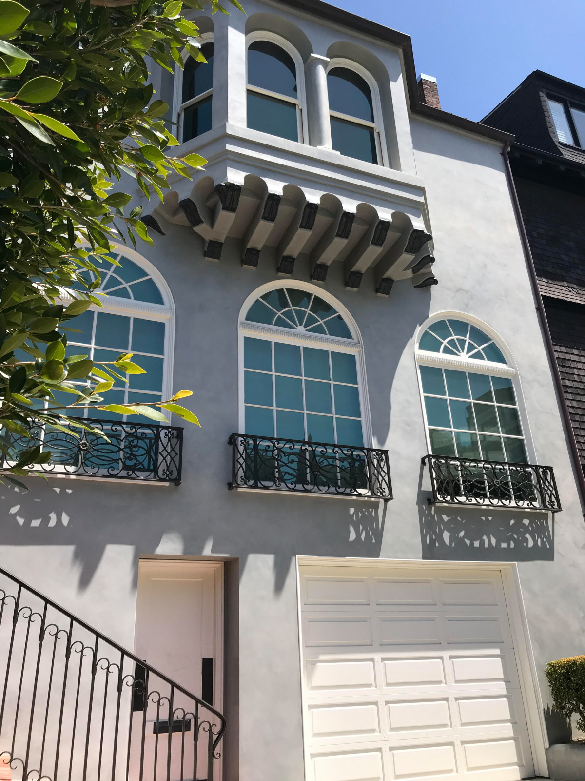 exterior plaster & paint