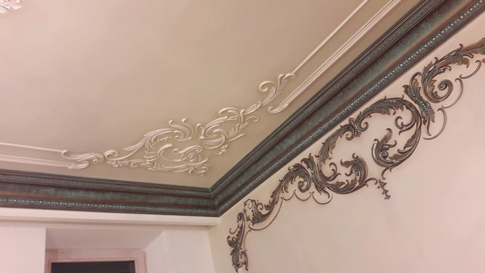 Декорирование гипсовых элементов интерьера