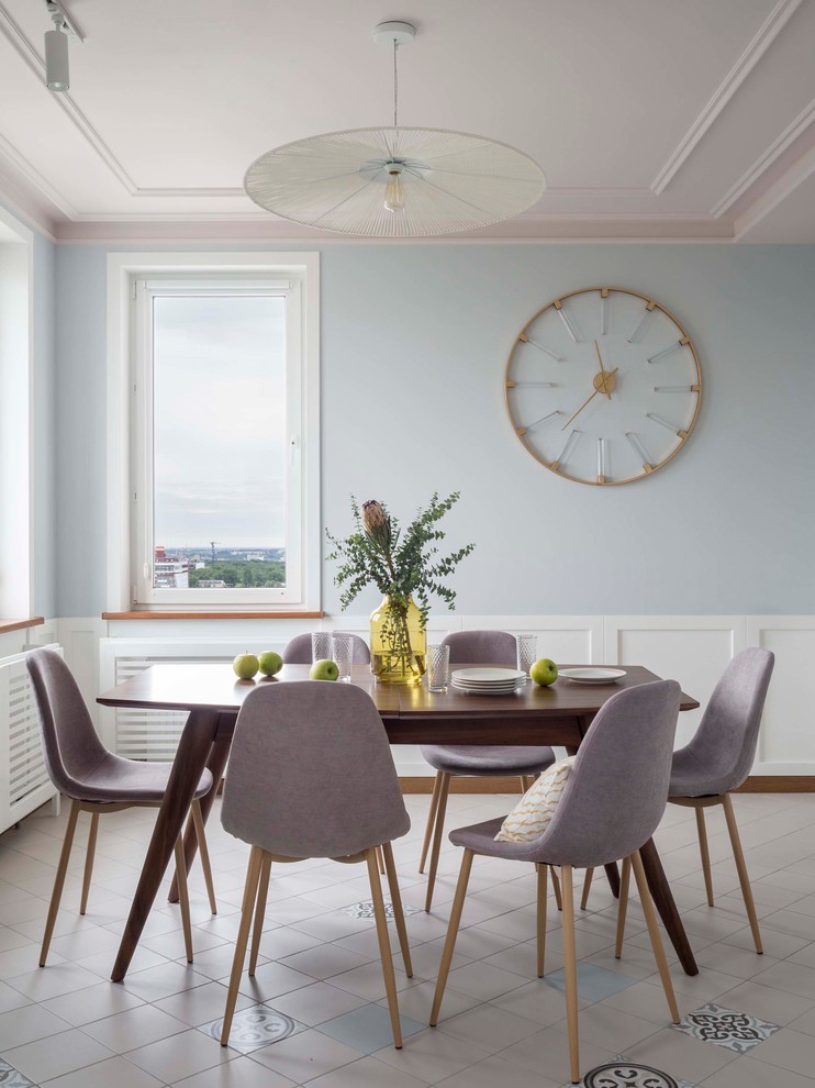 Houzz тур: Квартира в Нижнем Новгороде с яркими потолками