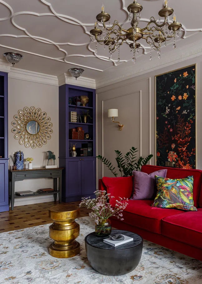 Эффектная квартира с обилием орнаментов для творческой личности