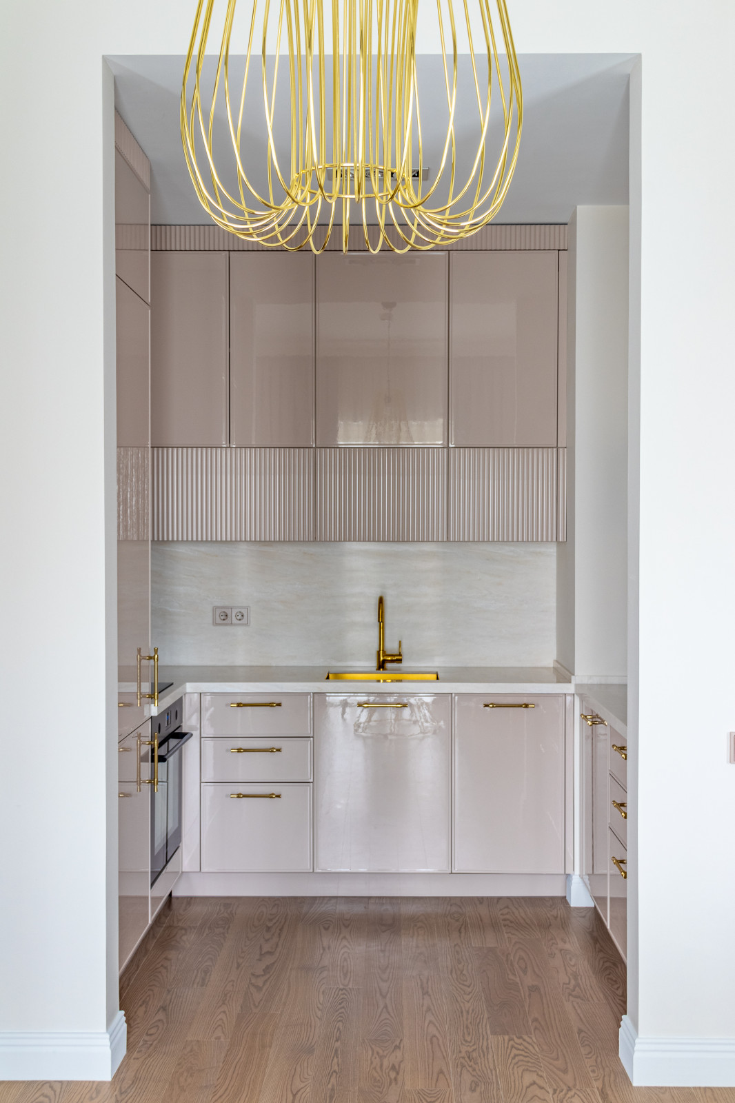 АК Grand Royal Residences