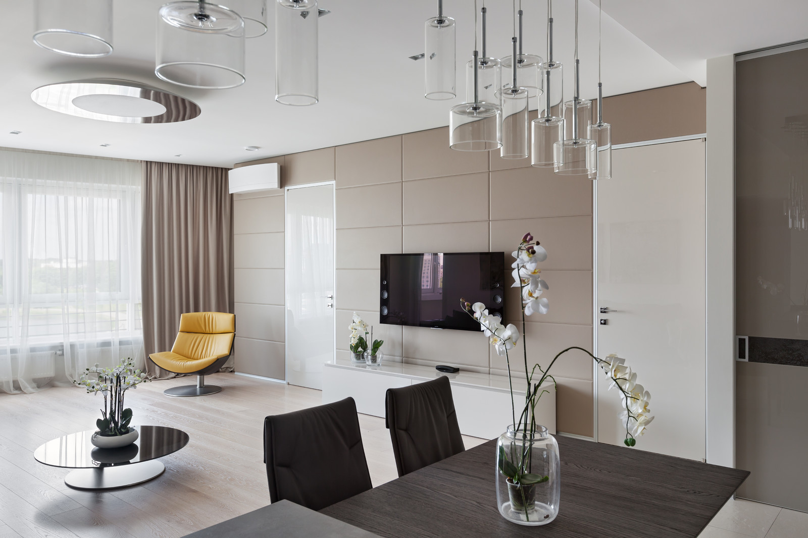 Houzz Белоруссия: Квартира в оттенках шоколада в центре Минска