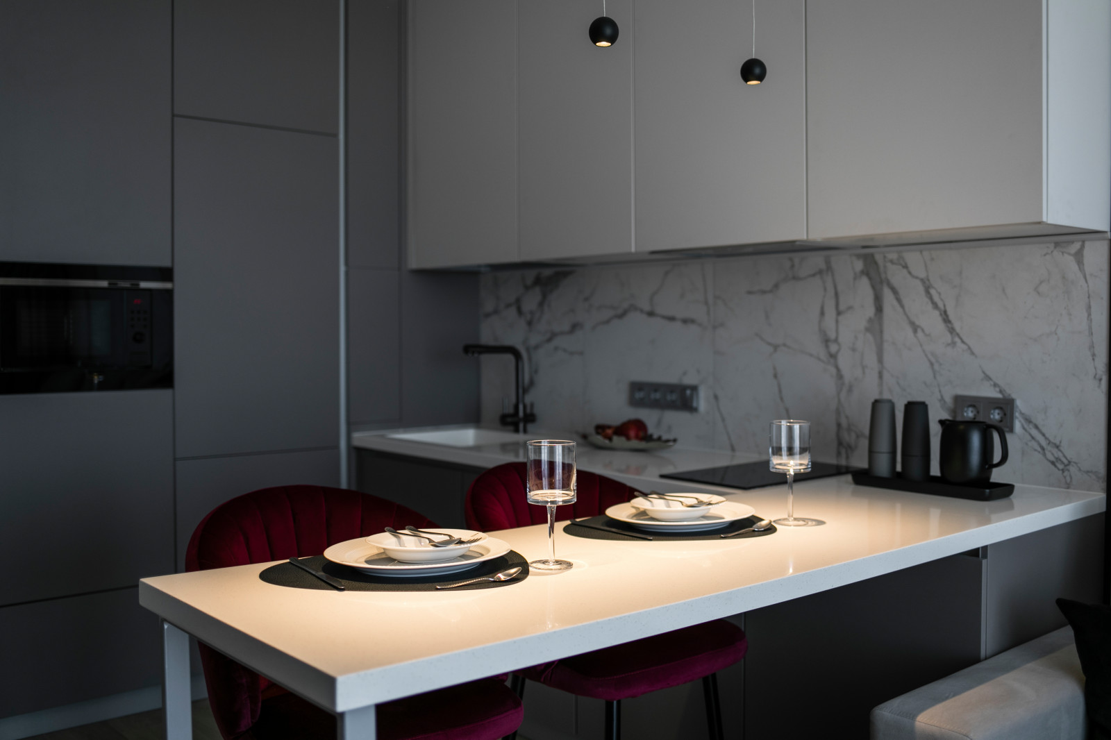 Однокомнатная квартира для молодой девушки. Ижевск, ЖК "Облака", 44 кв.м.