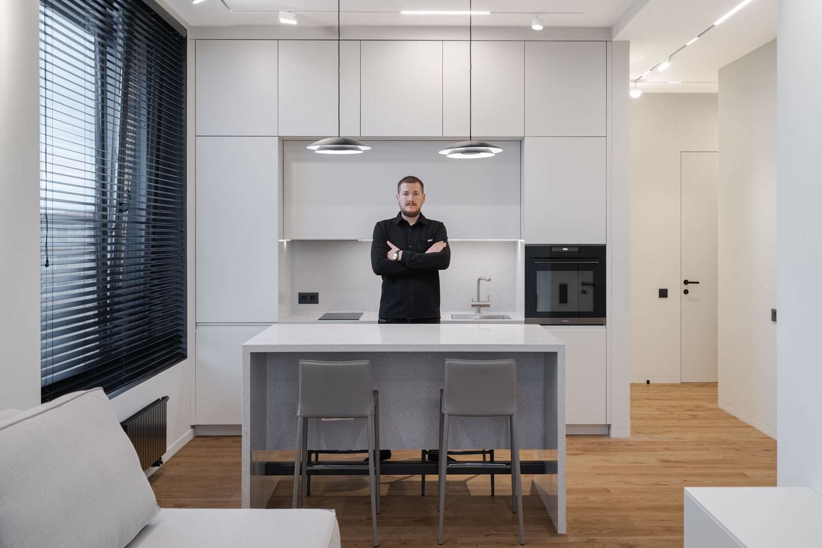 Серый минимализм | 58 кв.м.