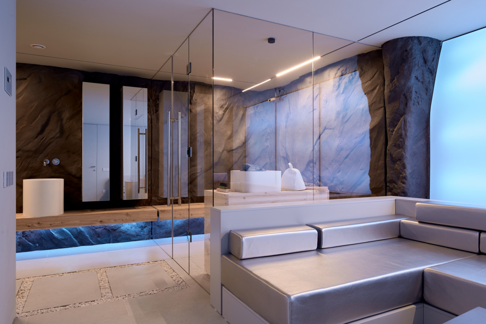 Сауна, молнии и норвежские скалы