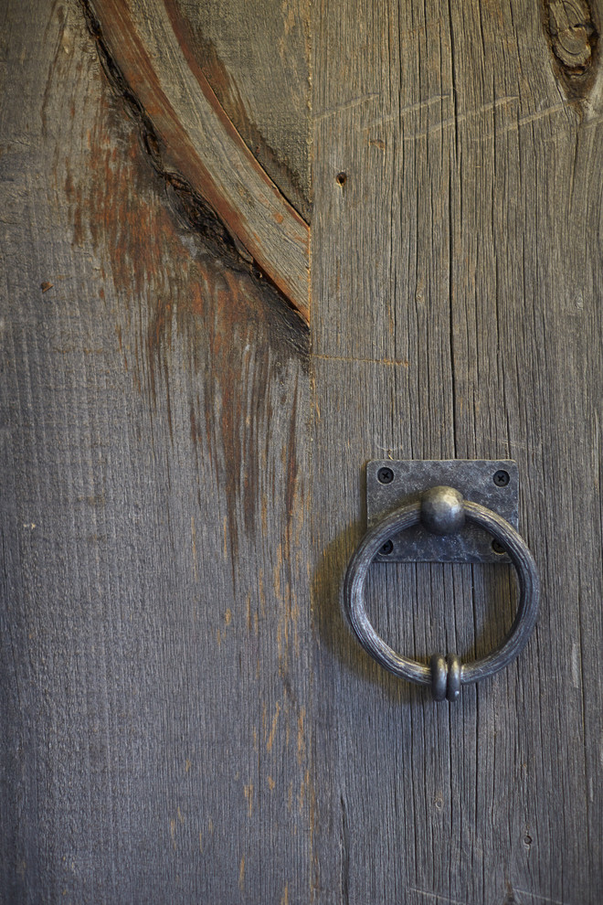 Апартаменты в стиле лофт для молодой семейной пары на ул. Берзарина