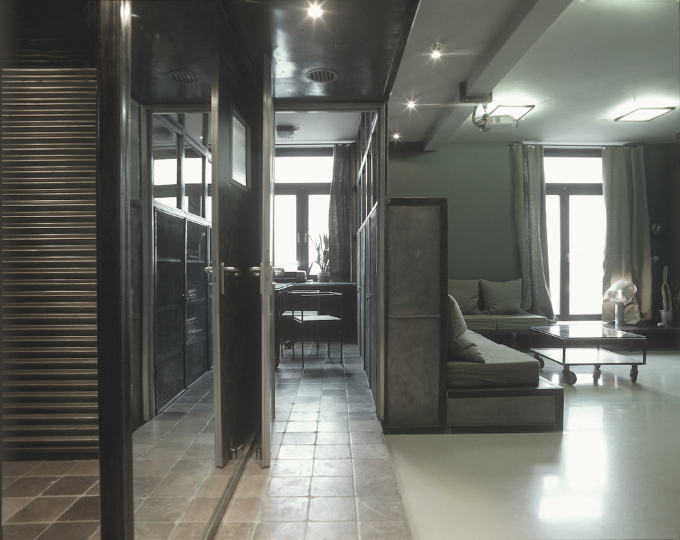 Moscow Metal Apartment