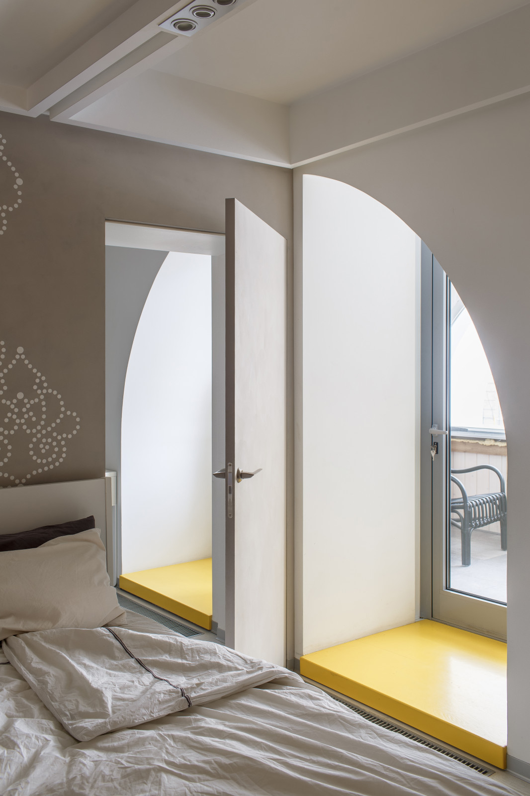 По-французски: Неожиданные способы ввести арки