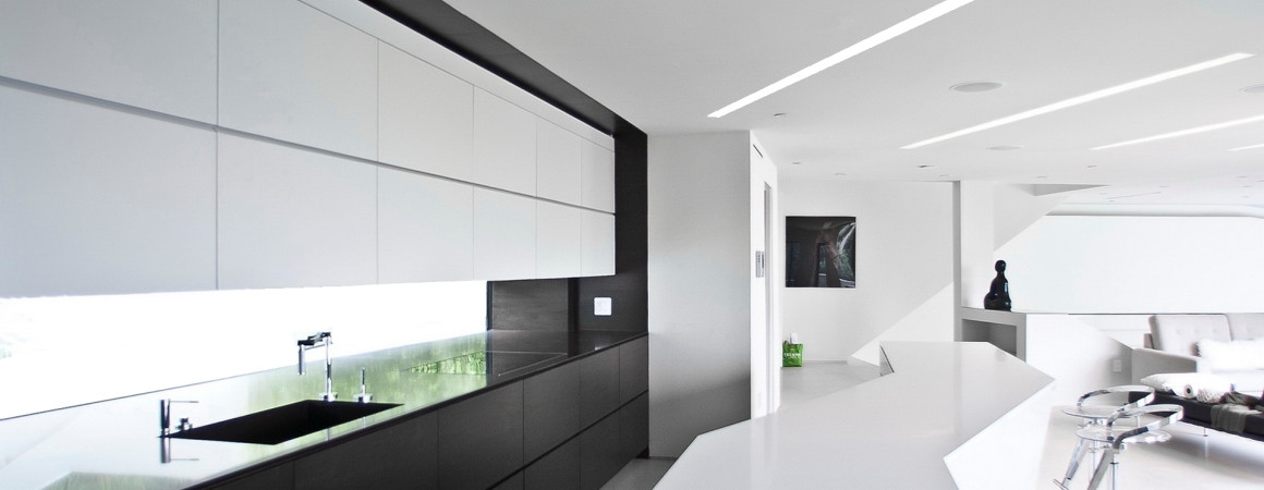 Обложка проекта: Световые линии