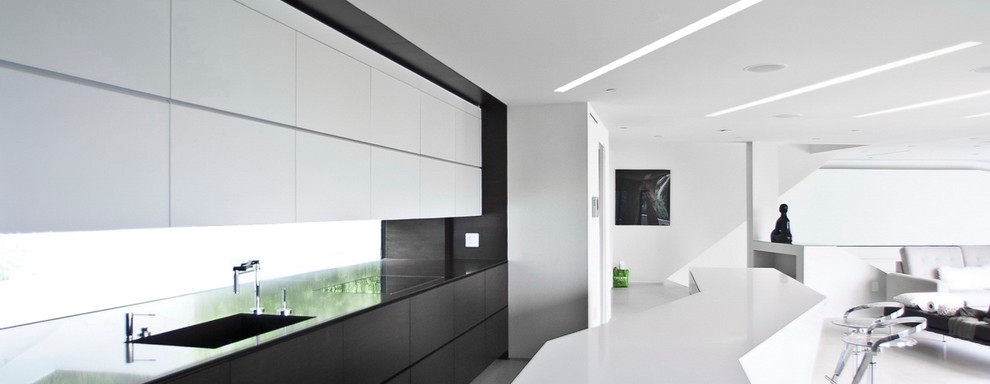 Обложка проекта: Световые линии