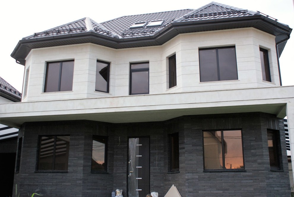 Облицовка дома декоративной ригельной плиткой