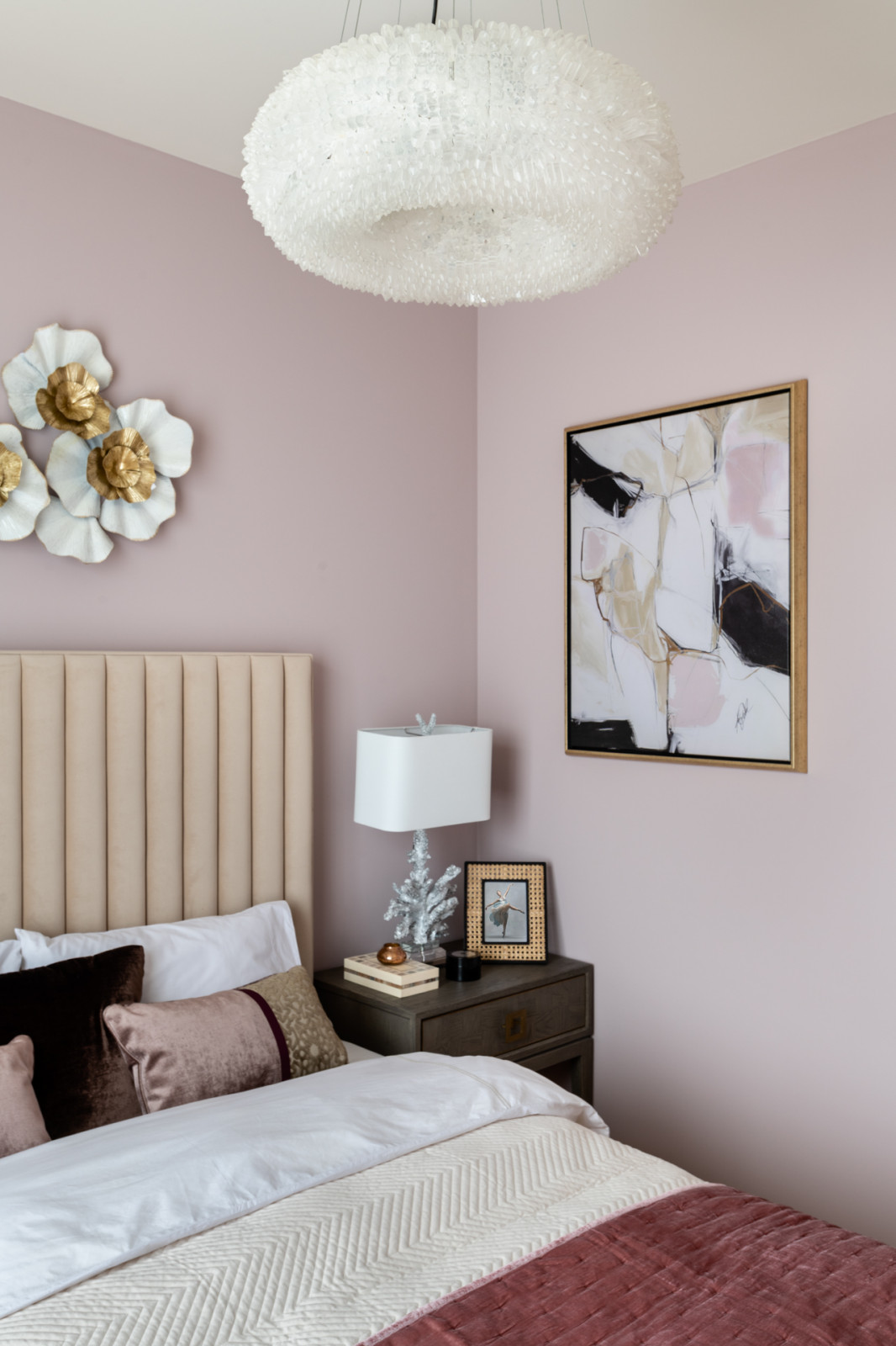 Современная квартира для молодой леди