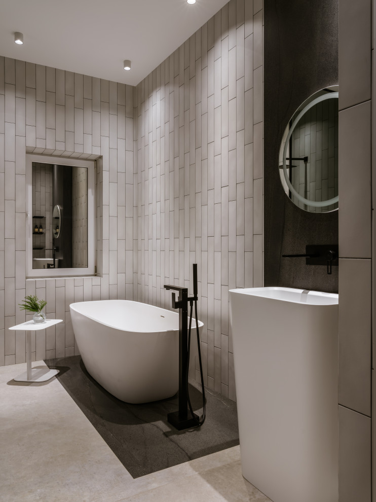 Дом с парящей лестницей