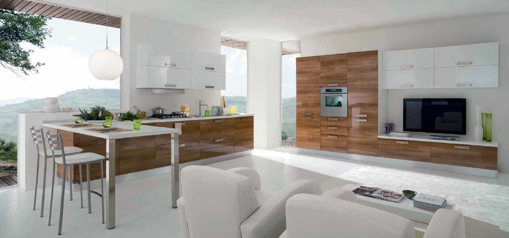 S 75 Vaniaб шпон ореха+глянцевый полимер.