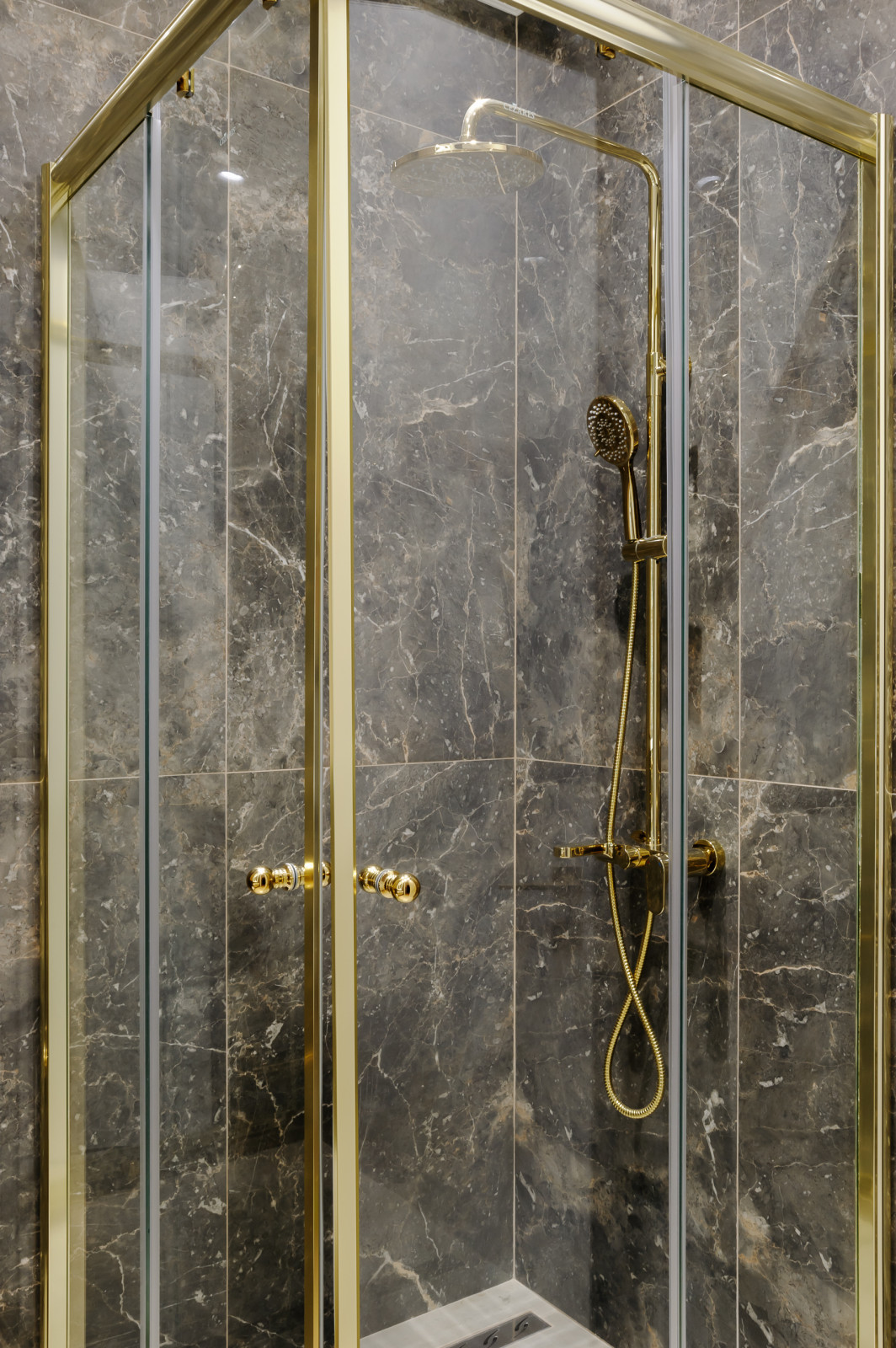 Пятикомнатная квартира 115 кв/м в ЖК «Headliner»