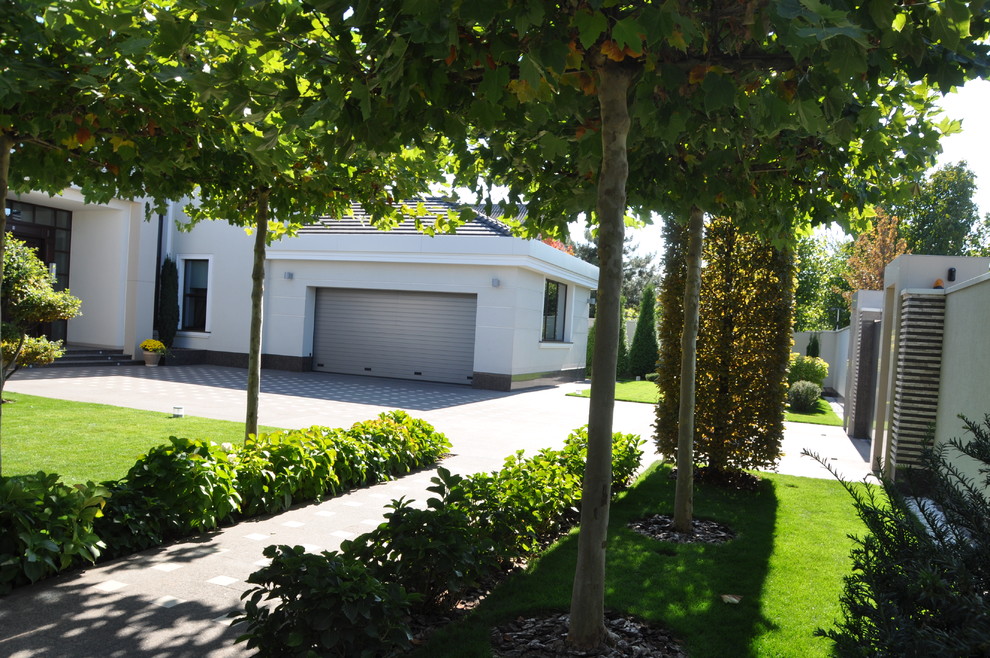 Private contemporary garden / Частный современный сад.