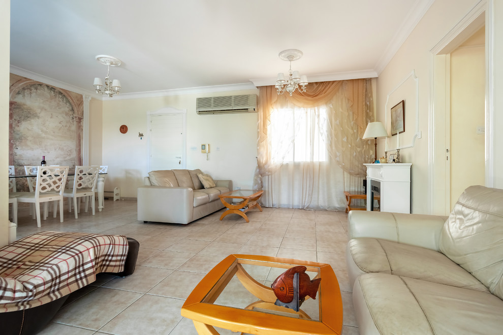 Kings Avenue Apartment