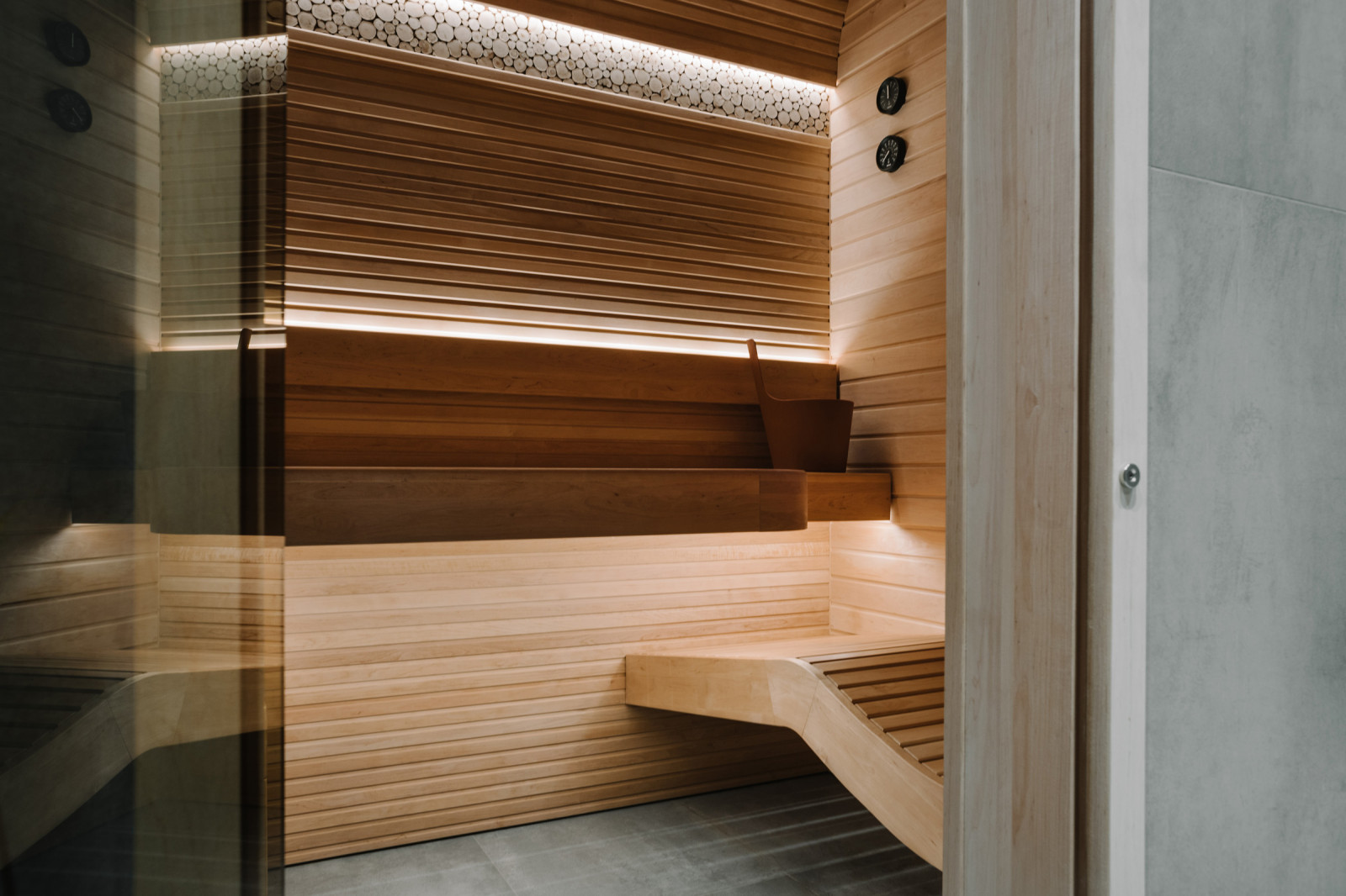 Парная со мешанным климатом из ольхи.