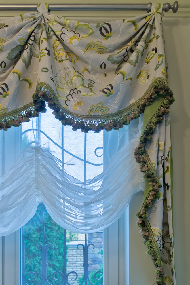 Прихожая в загородном доме