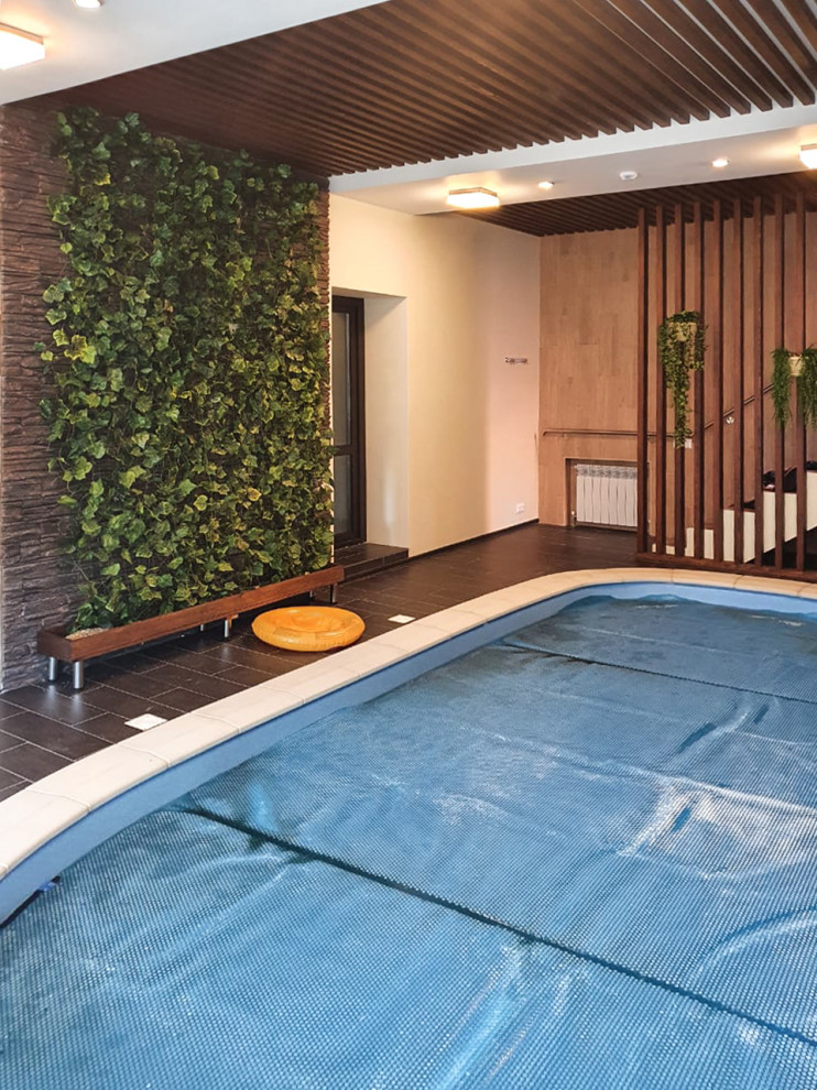 Бассейн в частном доме