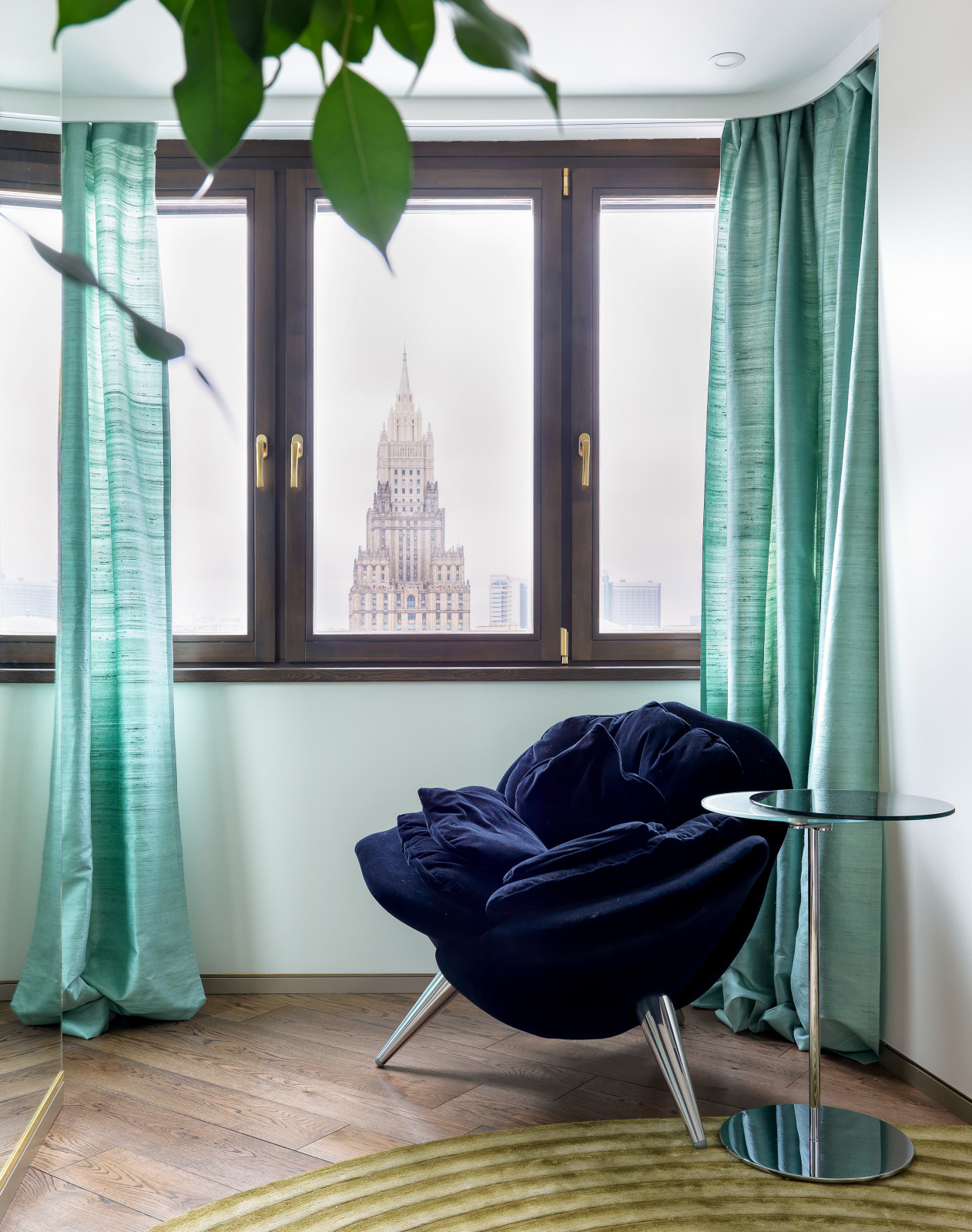 Зеркальная квартира