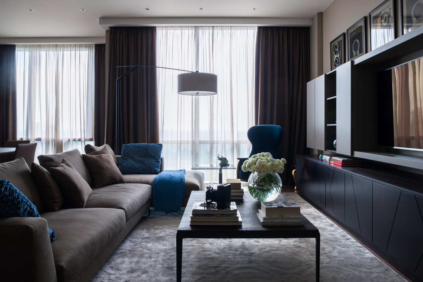 Современный интерьер квартиры на Мосфильмовской