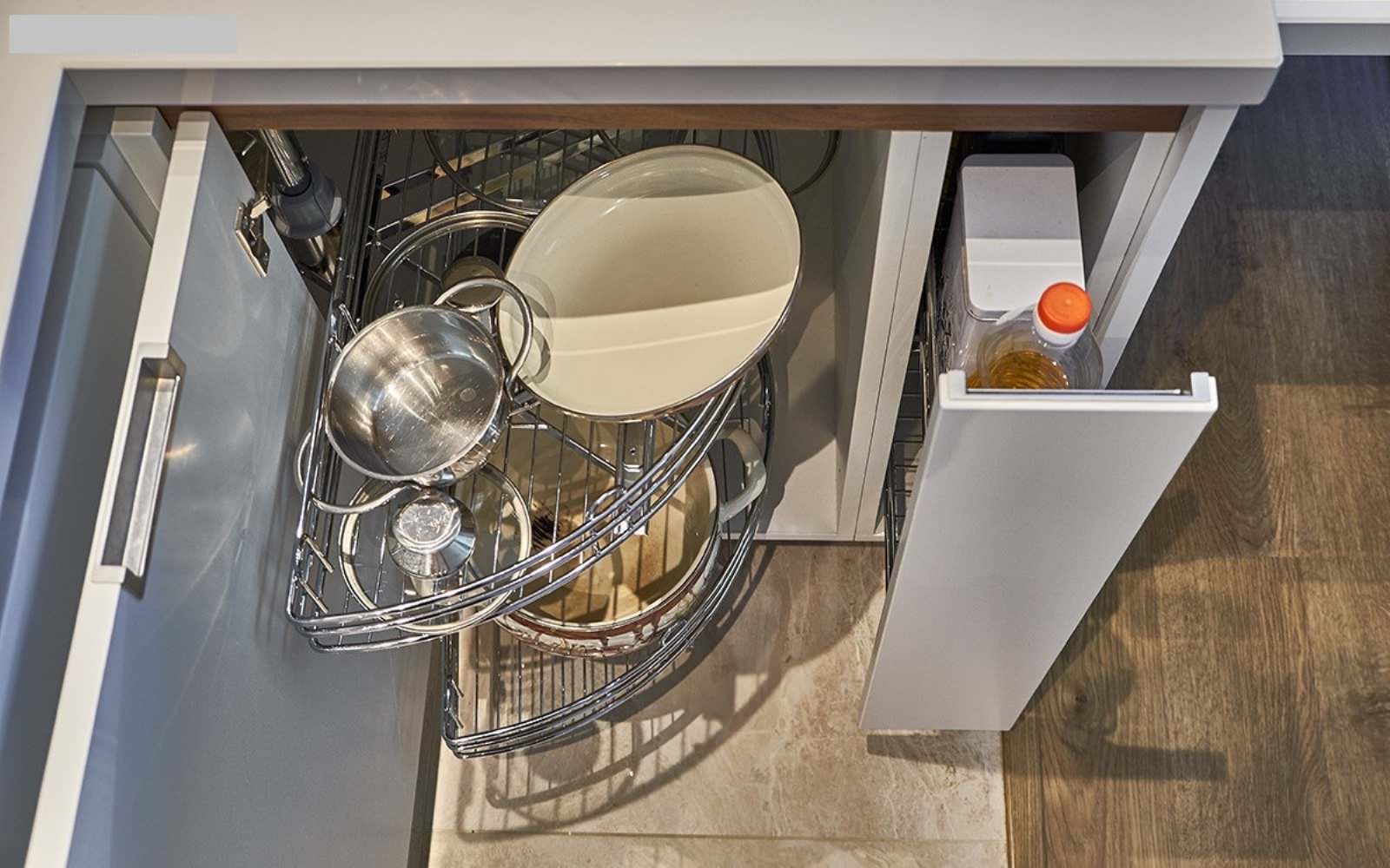 Вопрос: Стоит ли платить за дорогую кухонную фурнитуру