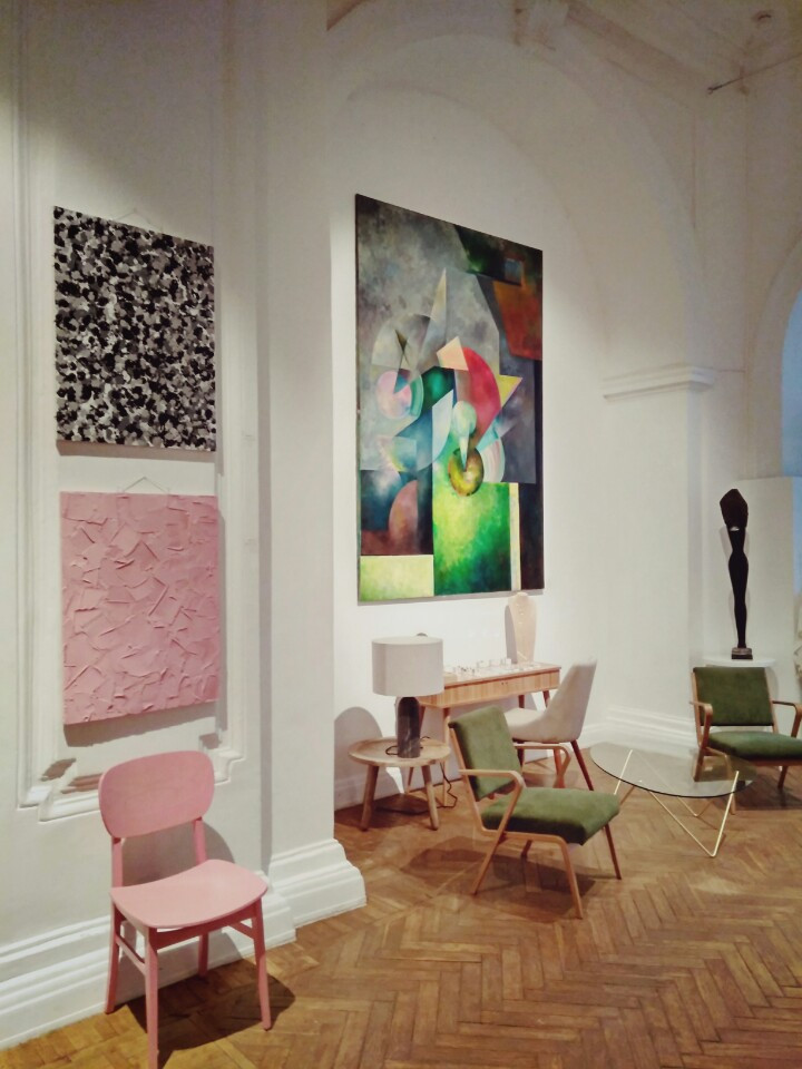 Обложка проекта: Живопись в интерьере