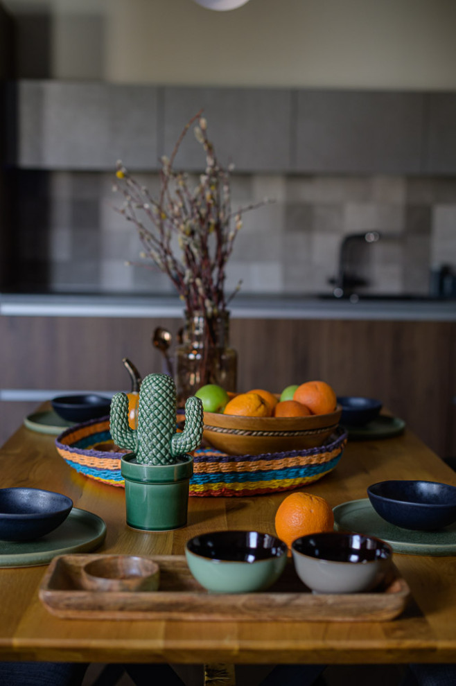 Кухня в трех уровневой квартире