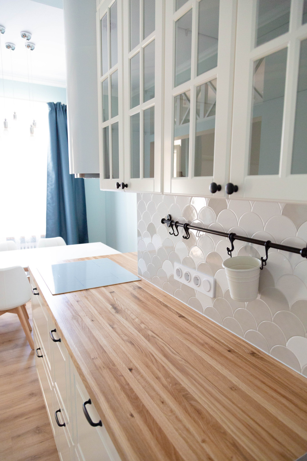 Кухня ИКЕА с деревянной столешницей